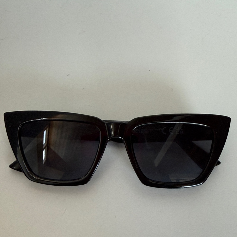 H&M Black Square Cat-Eye Sunglasses